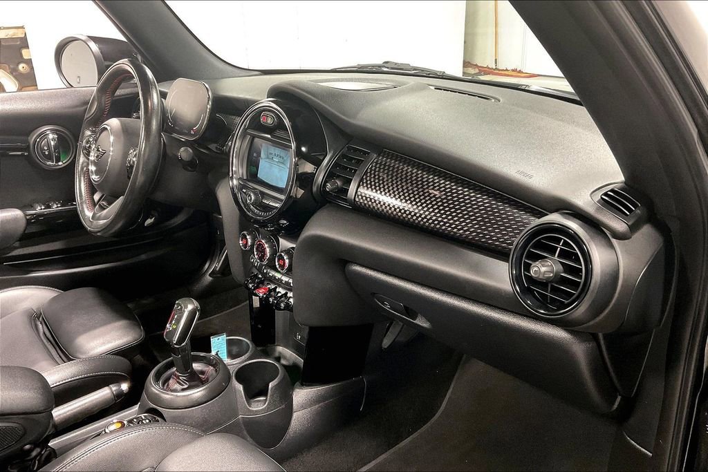 Used 2021 MINI Cooper John Cooper Works w/ 6.5" Touchscreen Package FWD image 19