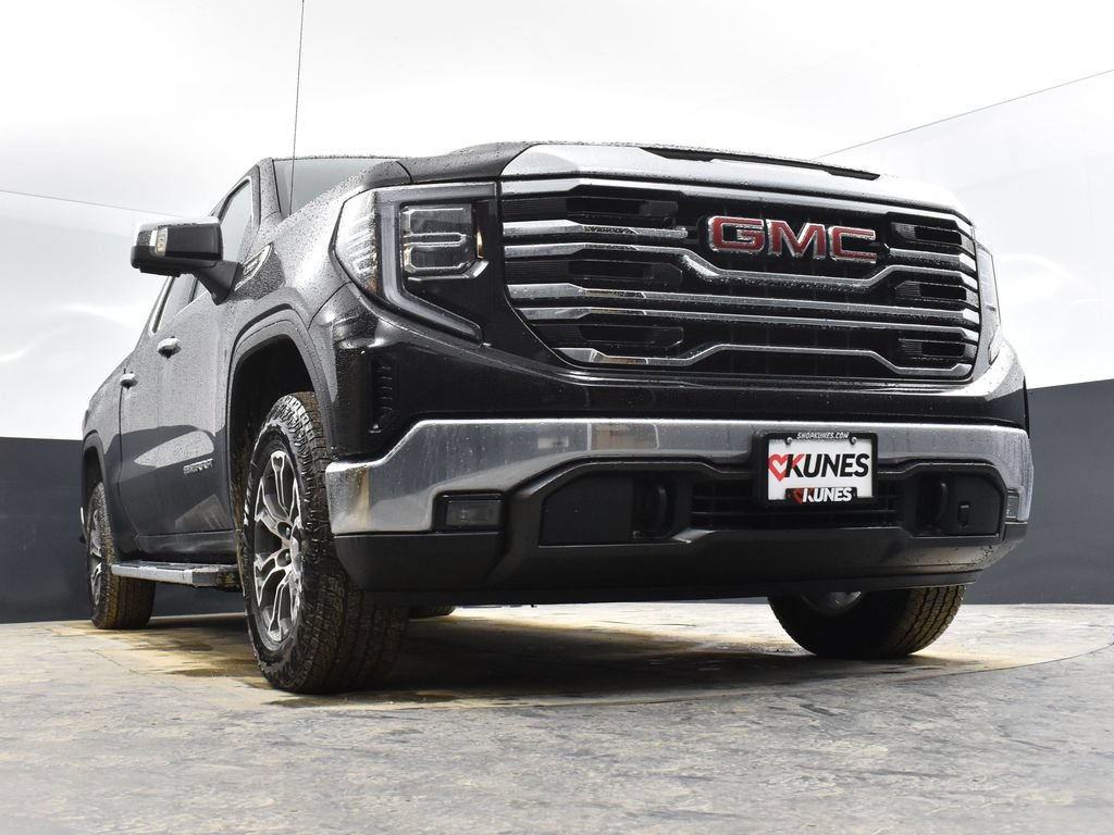 Used 2024 GMC Sierra 1500 SLT w/ X31 Off-Road Package AWD/4WD image 42