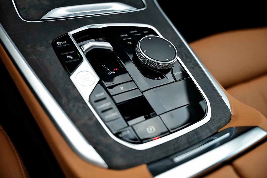 Certified 2025 BMW X5 sDrive40i w/ Premium Package image 31