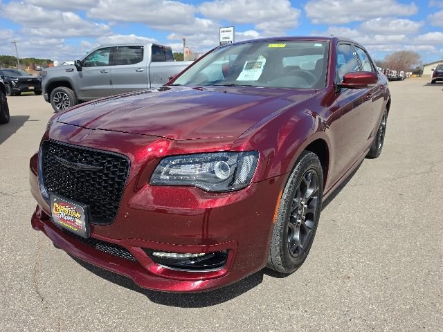 Used 2023 Chrysler 300 Touring L w/ Popular Equipment Group AWD/4WD image 1