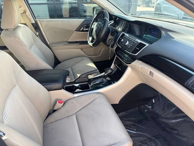 Used 2017 Honda Accord LX image 14