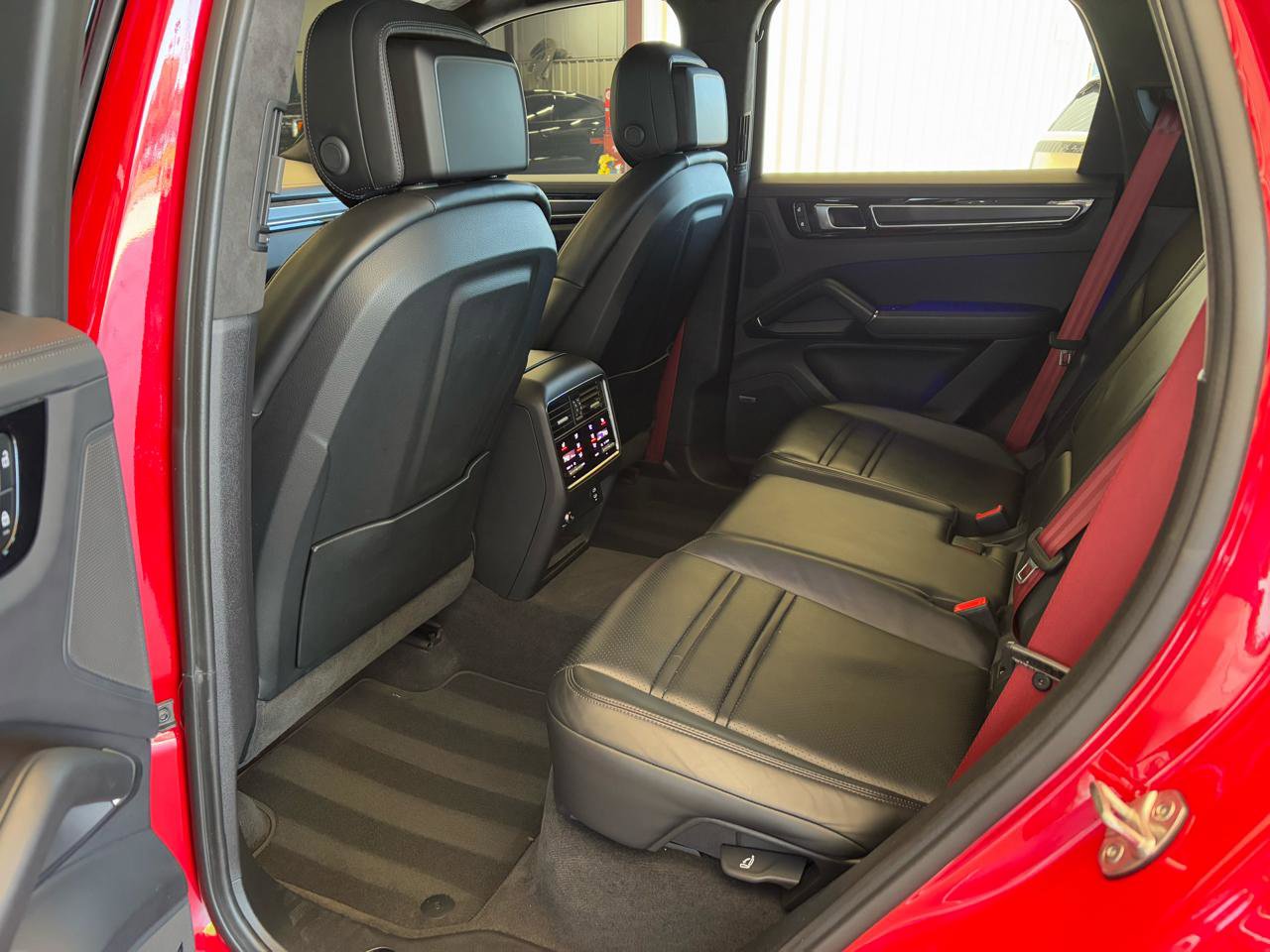 Used 2023 Porsche Cayenne GTS image 24