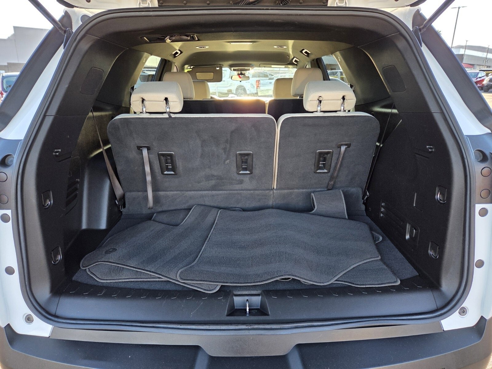 Used 2023 Chevrolet Traverse LS w/ Safety Package image 14