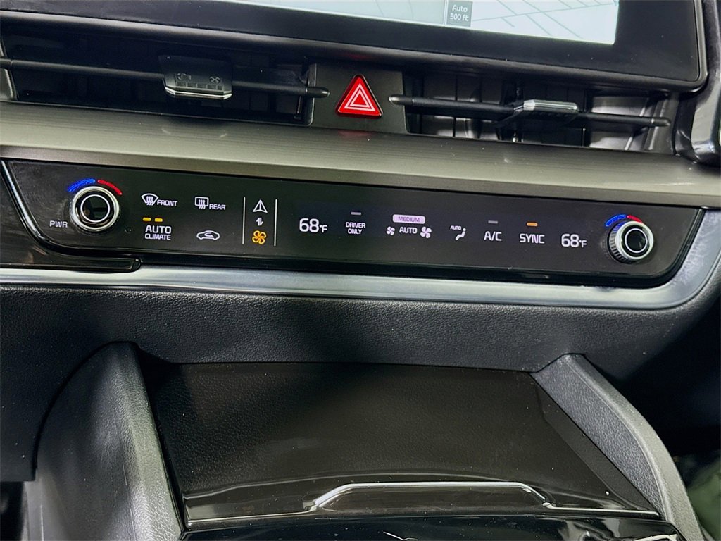 Certified 2023 Kia Sportage EX w/ EX Premium Package image 10