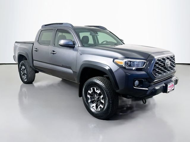 Used 2022 Toyota Tacoma TRD Off-Road w/ Technology Package AWD/4WD image 14