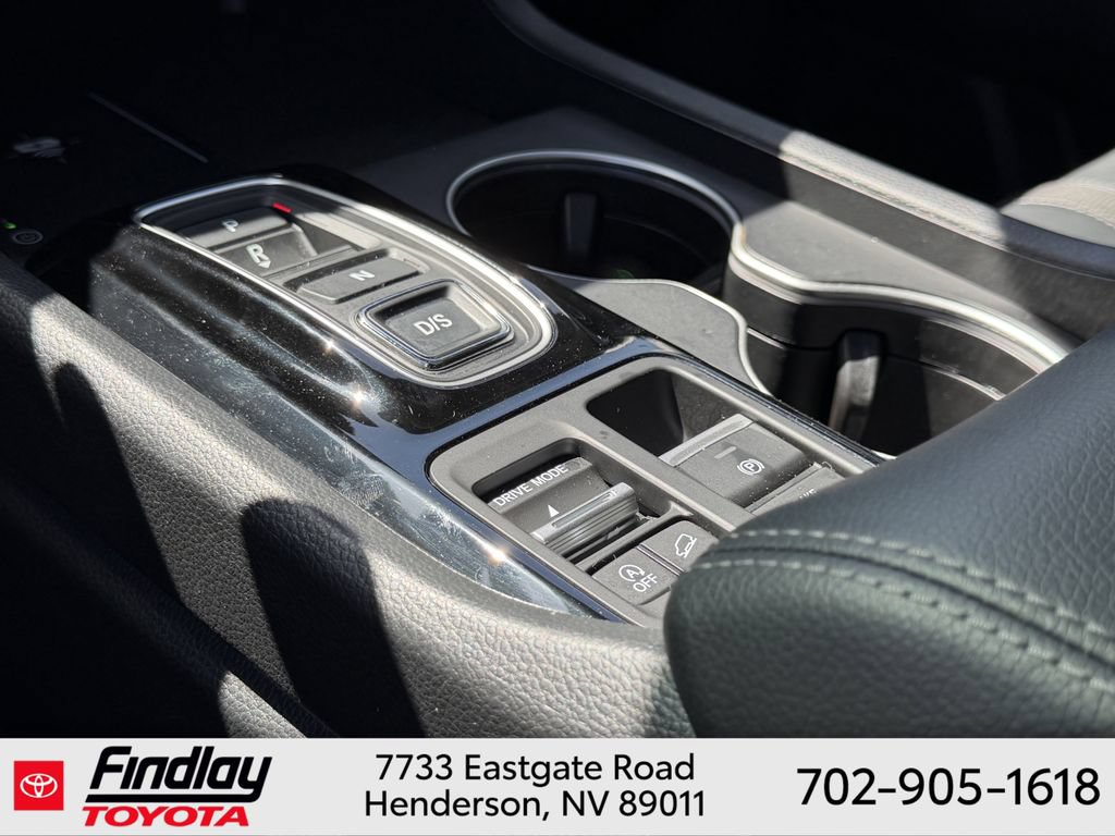 Used 2025 Honda Pilot Touring image 31