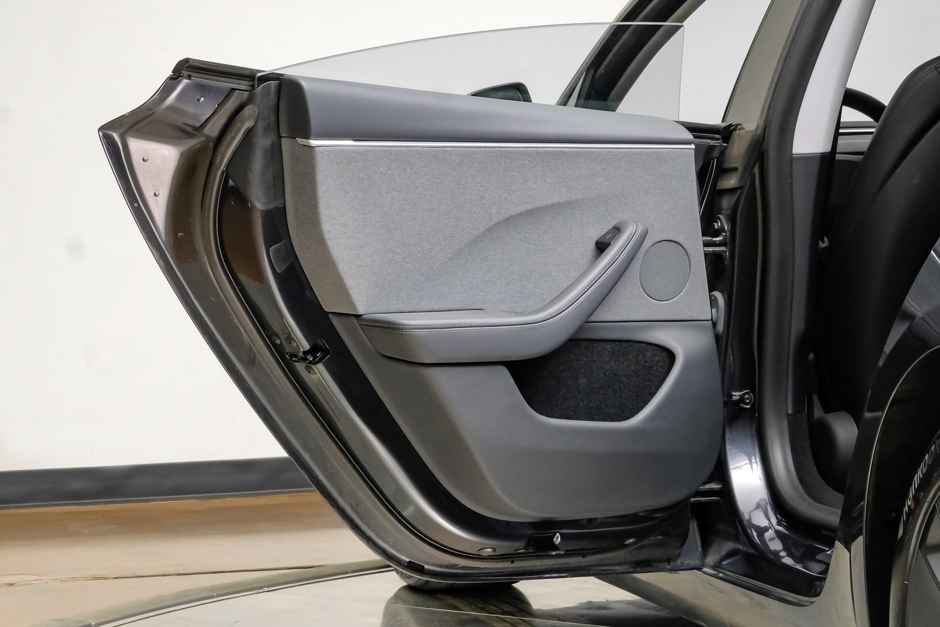 Used 2024 Tesla Model 3 Long Range RWD image 40