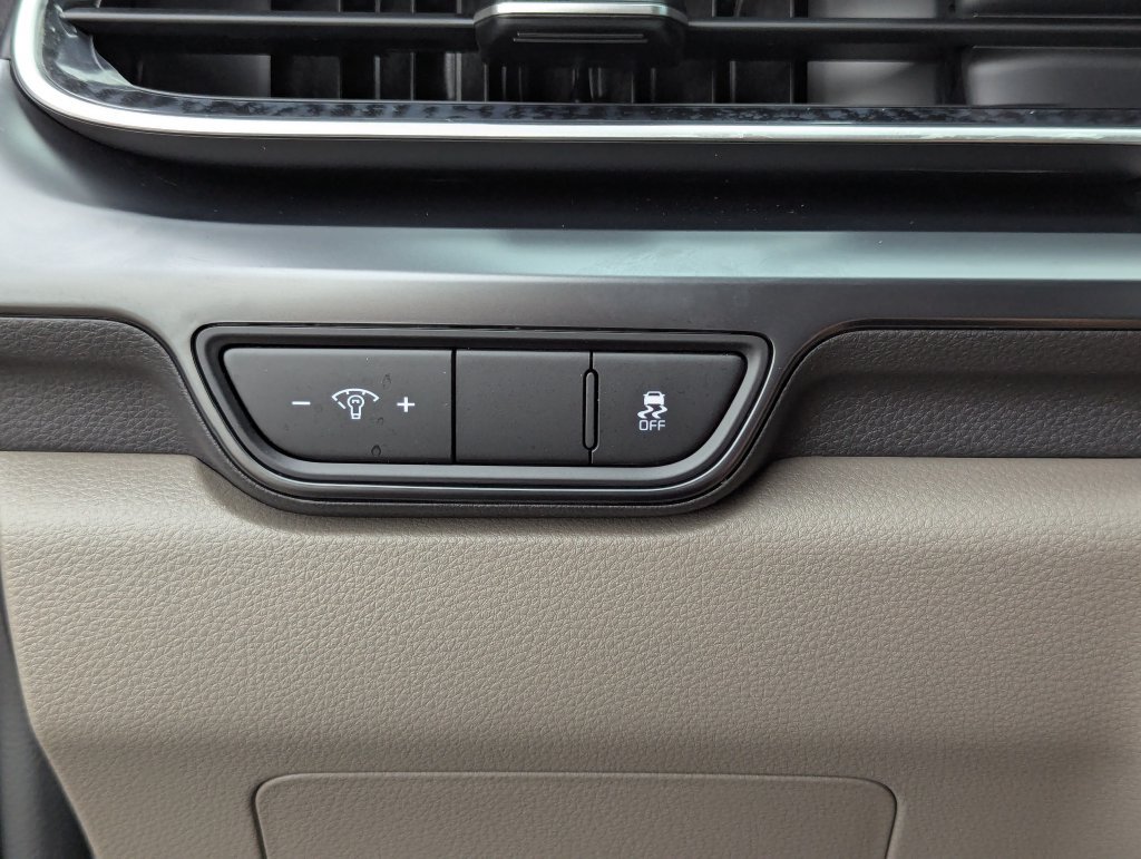 New 2026 Kia Carnival FWD image 29