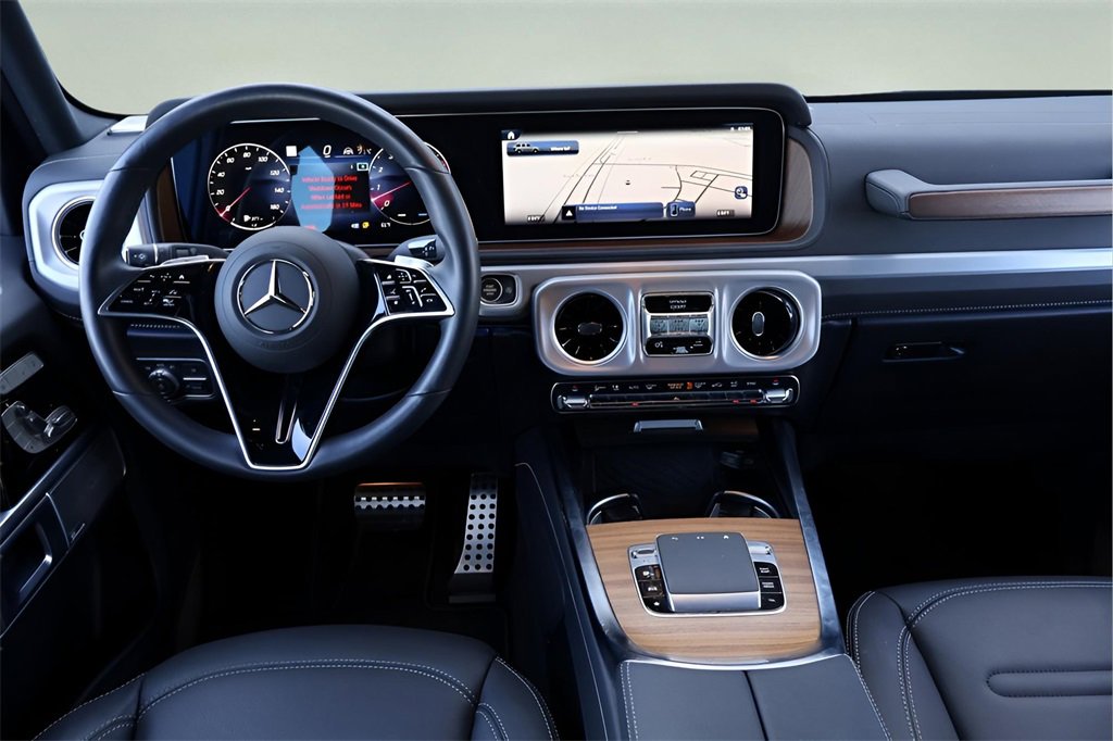 Used 2025 Mercedes-Benz G 550 image 15
