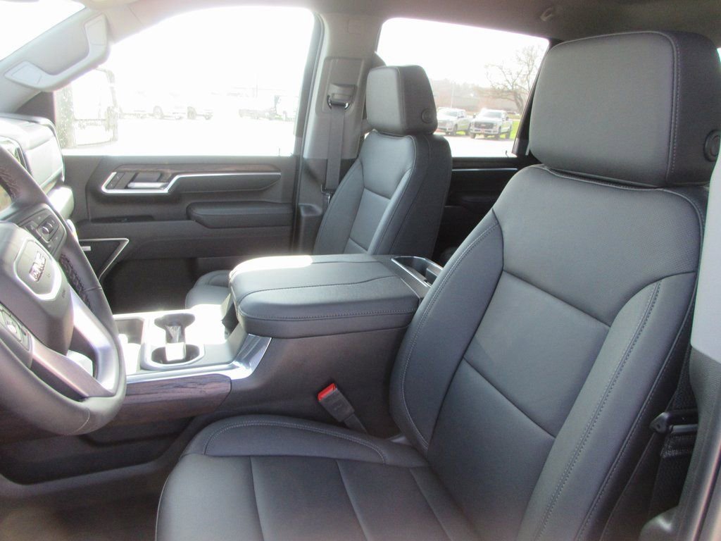New 2026 GMC Sierra 2500 SLT image 14