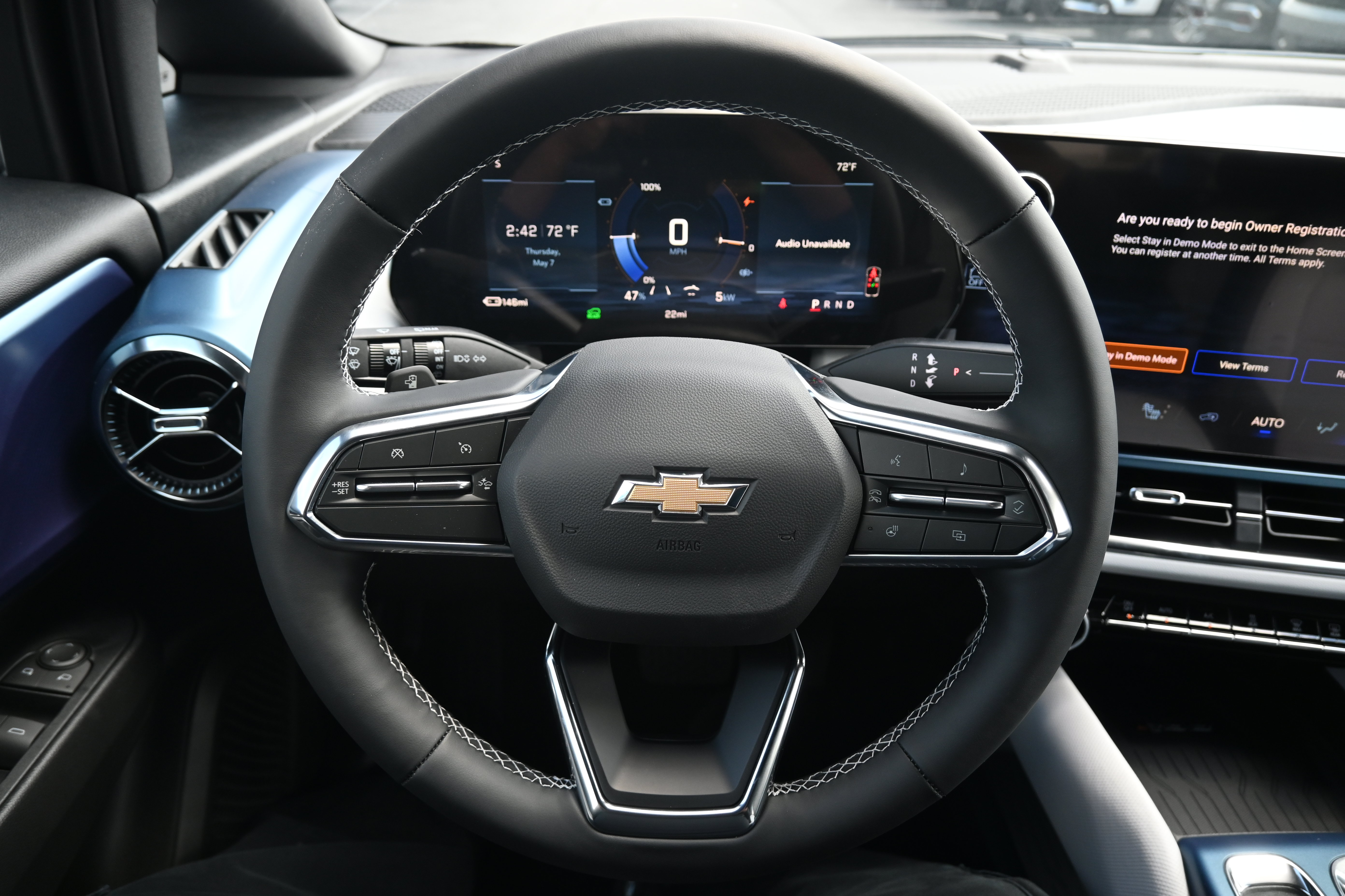 New 2026 Chevrolet Equinox EV LT AWD/4WD image 17