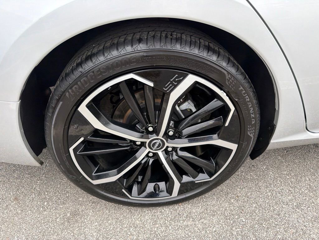 Used 2024 Nissan Altima 2.5 SR FWD image 3