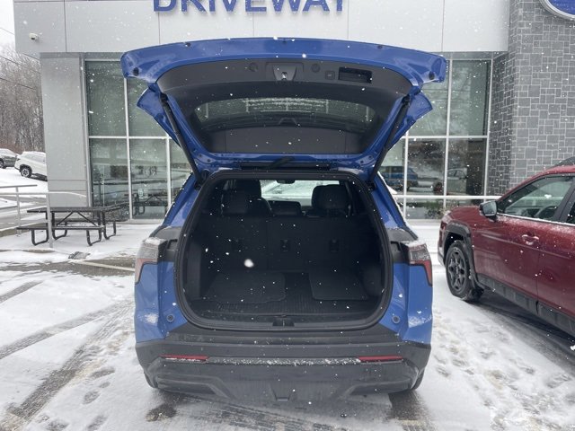 Used 2025 Chevrolet Equinox RS w/ Safety and Technology Package image 22