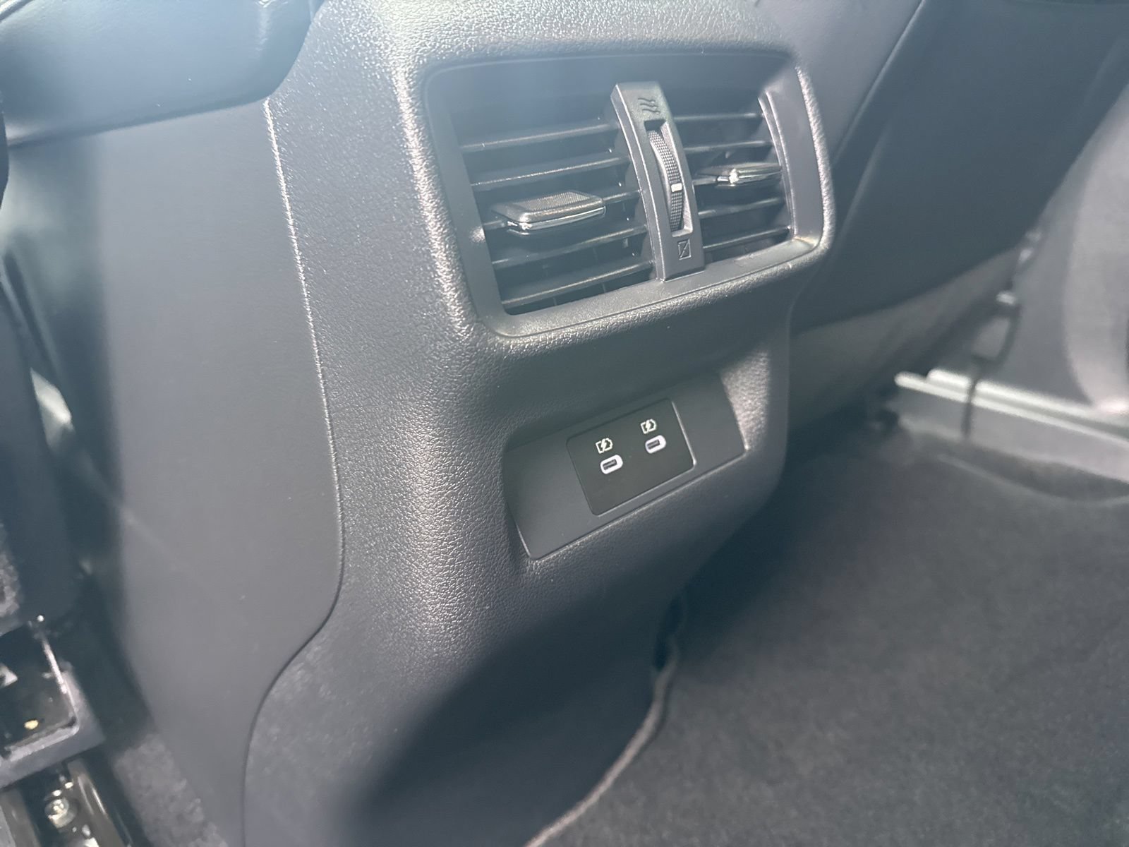 Used 2025 Nissan Murano SL AWD/4WD image 16