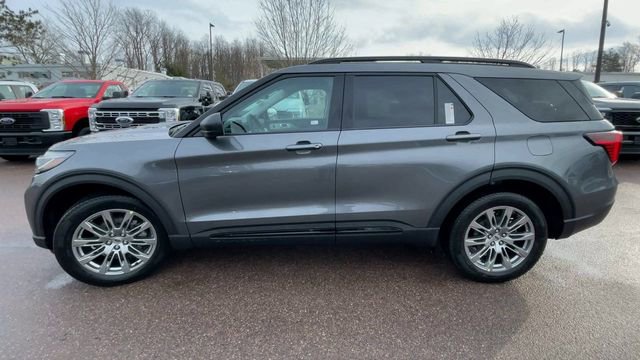 New 2026 Ford Explorer Active w/ Active Comfort Package image 5