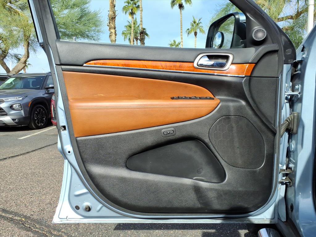 Used 2012 Jeep Grand Cherokee Overland w/ Mopar Chrome Edition Group image 19