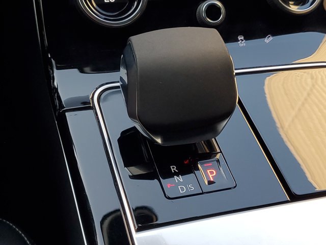 Certified 2021 Land Rover Range Rover Velar R-Dynamic S AWD/4WD image 33