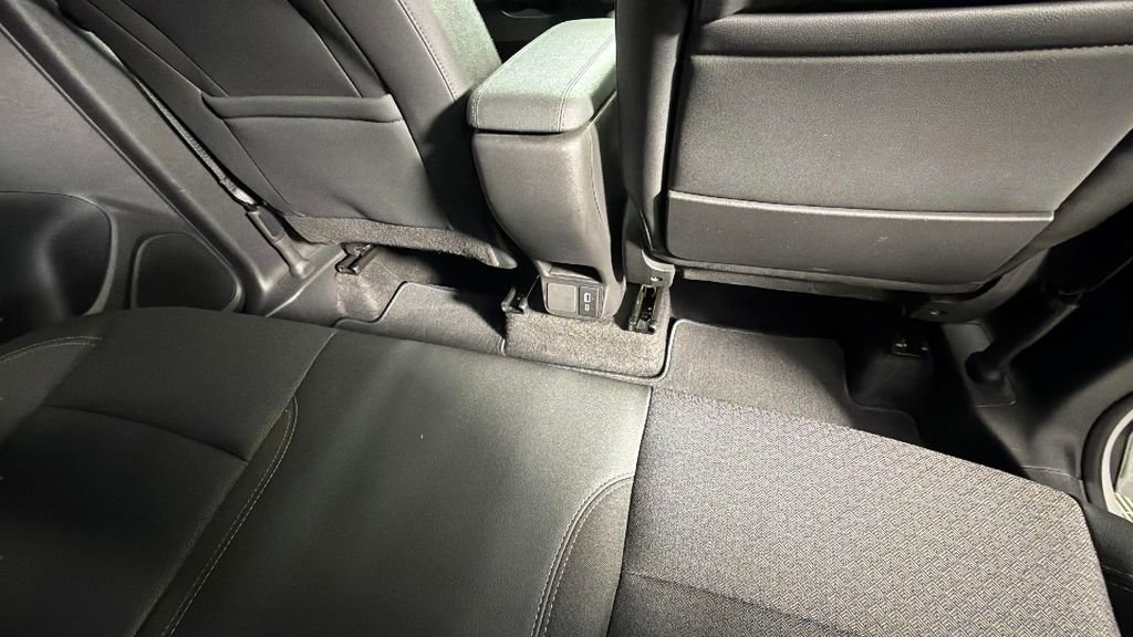 Certified 2021 Buick Encore GX Preferred FWD image 31