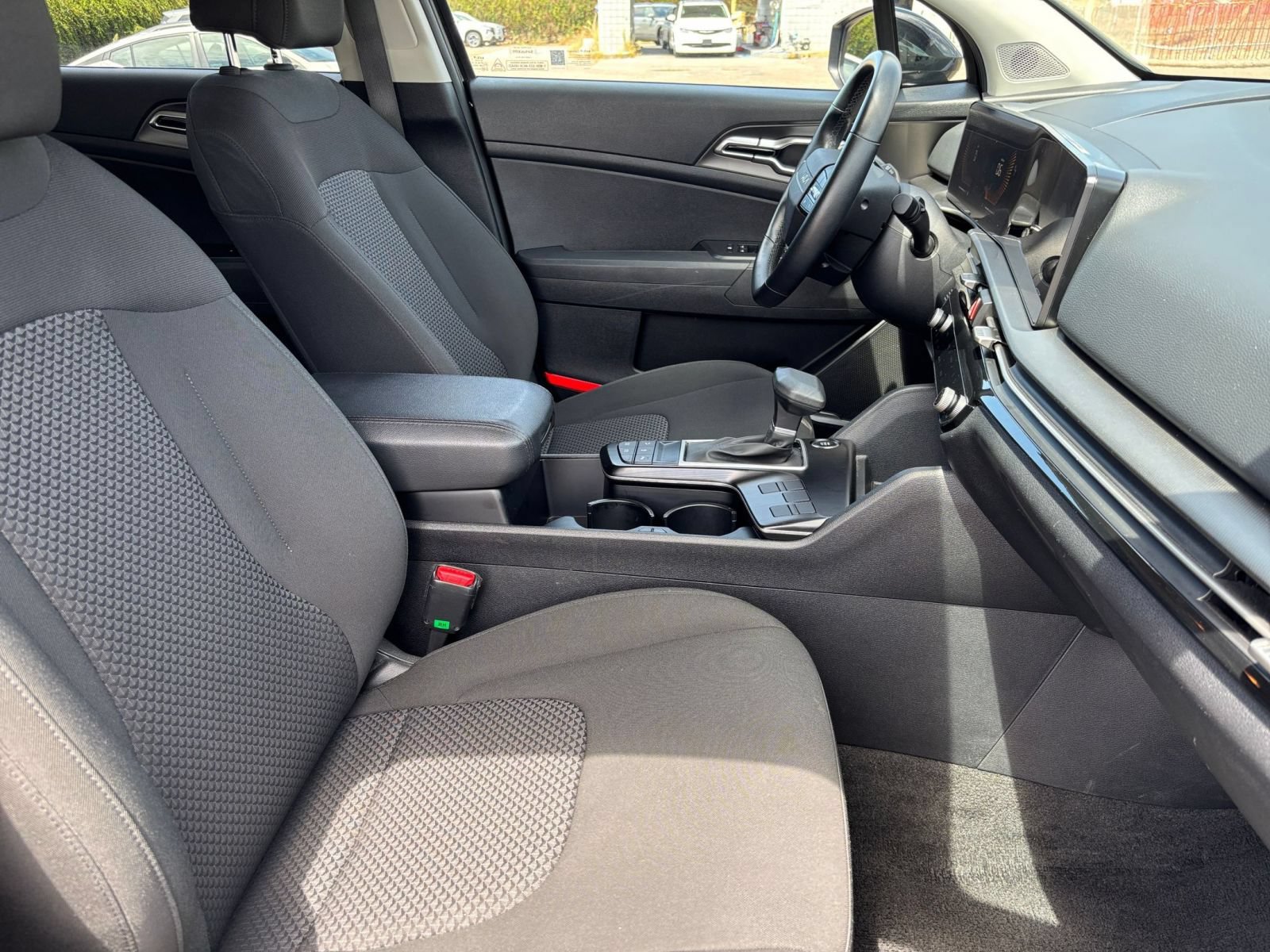 Used 2026 Kia Sportage LX FWD image 35