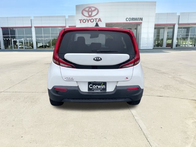 Used 2020 Kia Soul S FWD image 4