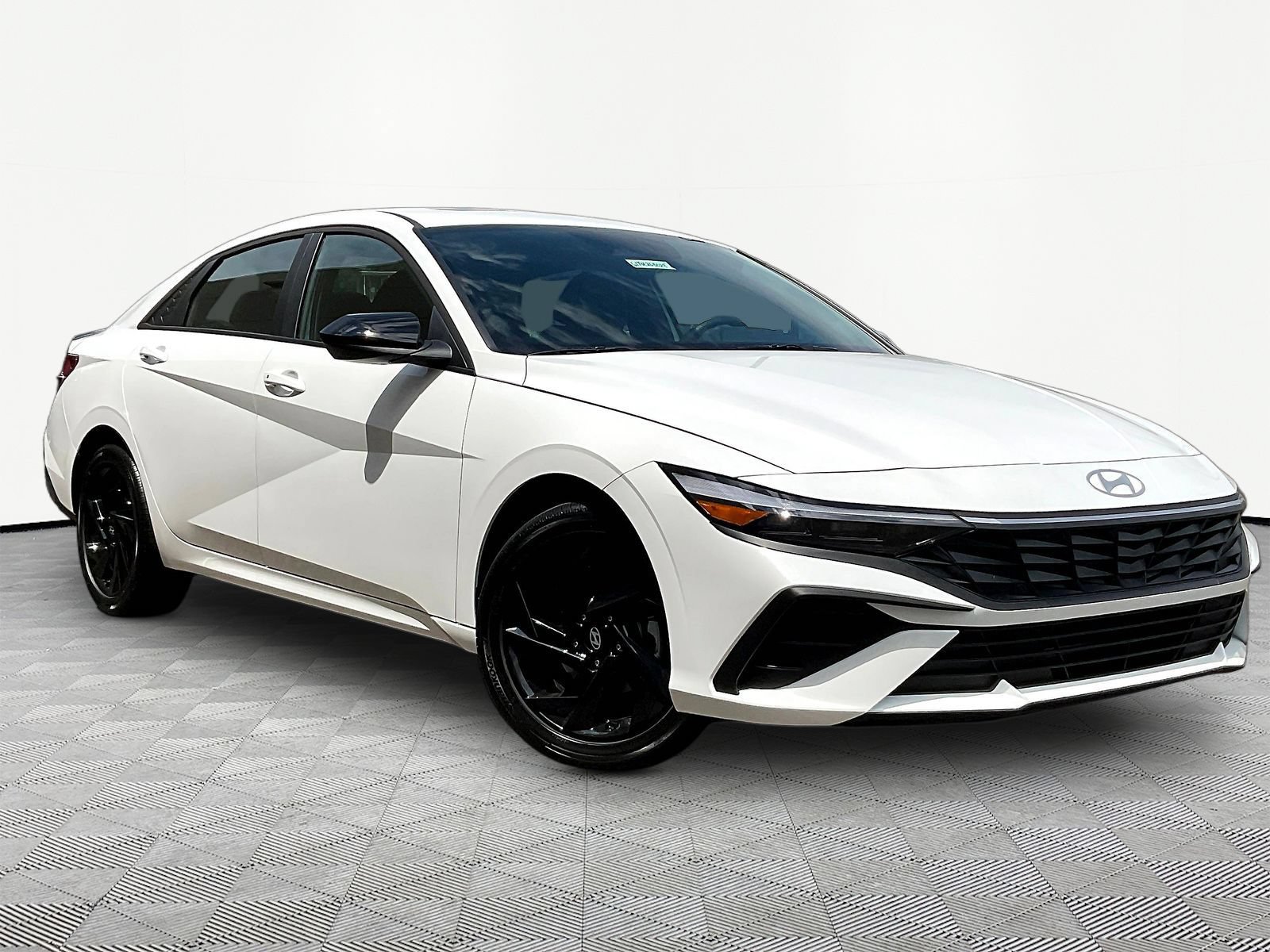 New 2026 Hyundai Elantra SEL Sport FWD image 3