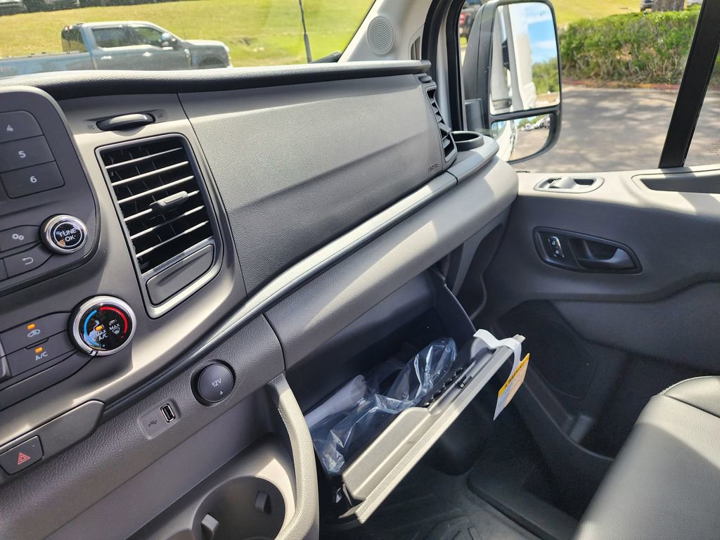 New 2025 Ford Transit 250 148 Medium Roof w/ Load Area Protection Package image 30