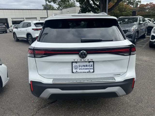 Used 2026 Volkswagen Tiguan S AWD/4WD image 6