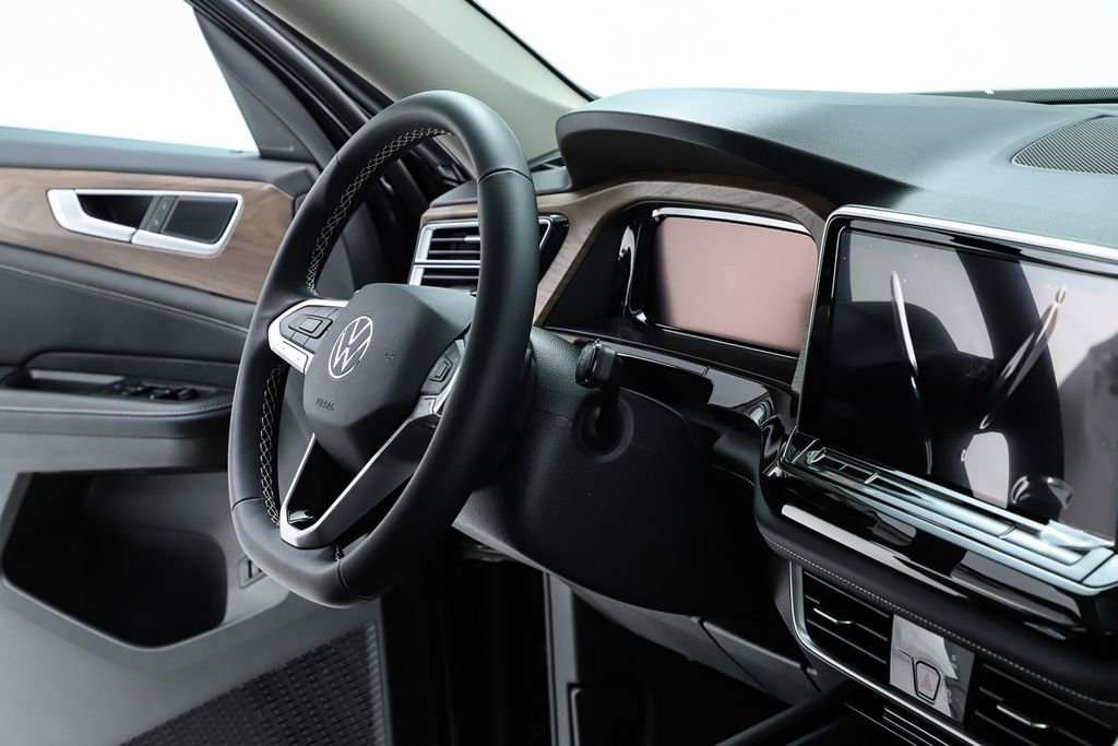 New 2026 Volkswagen Atlas SE image 35