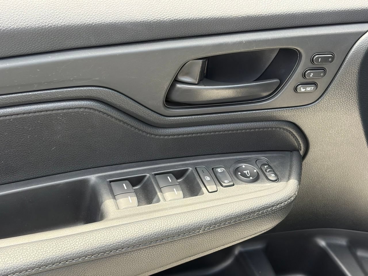 Used 2023 Honda Odyssey Sport image 6