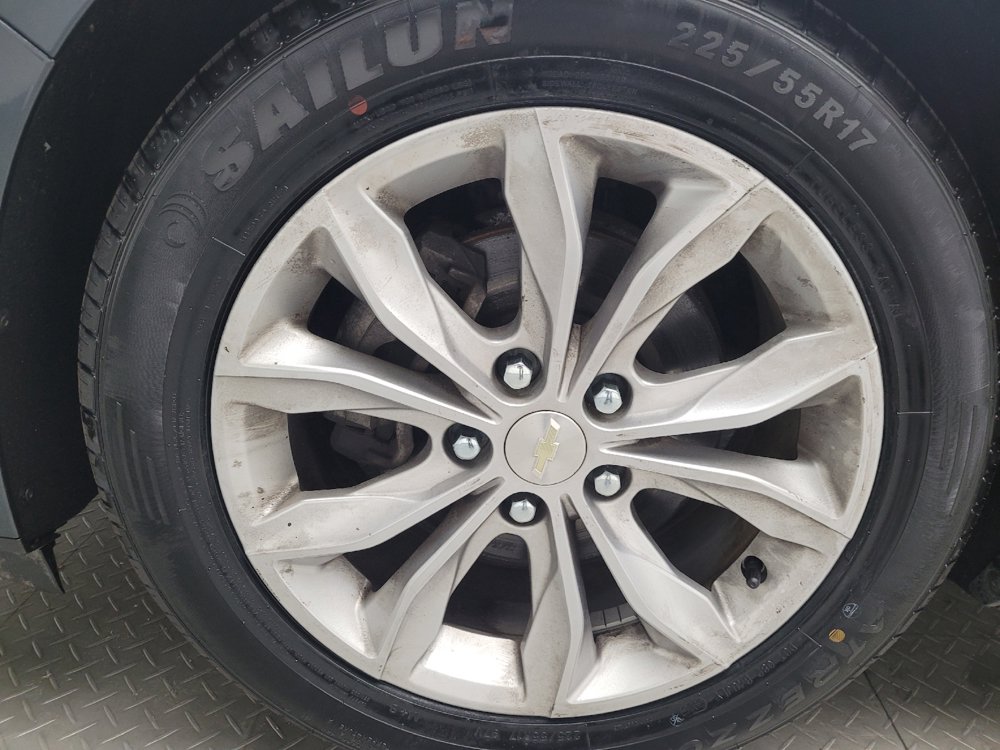 Used 2020 Chevrolet Malibu LT FWD image 31