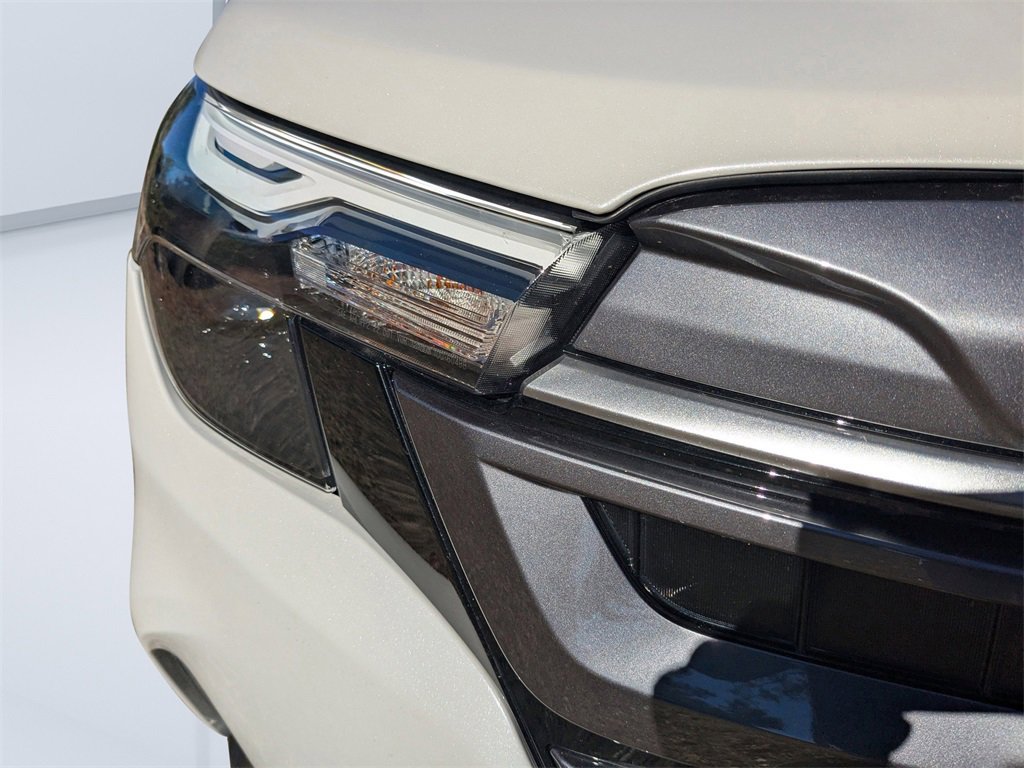 Certified 2025 Subaru Forester Premium image 9