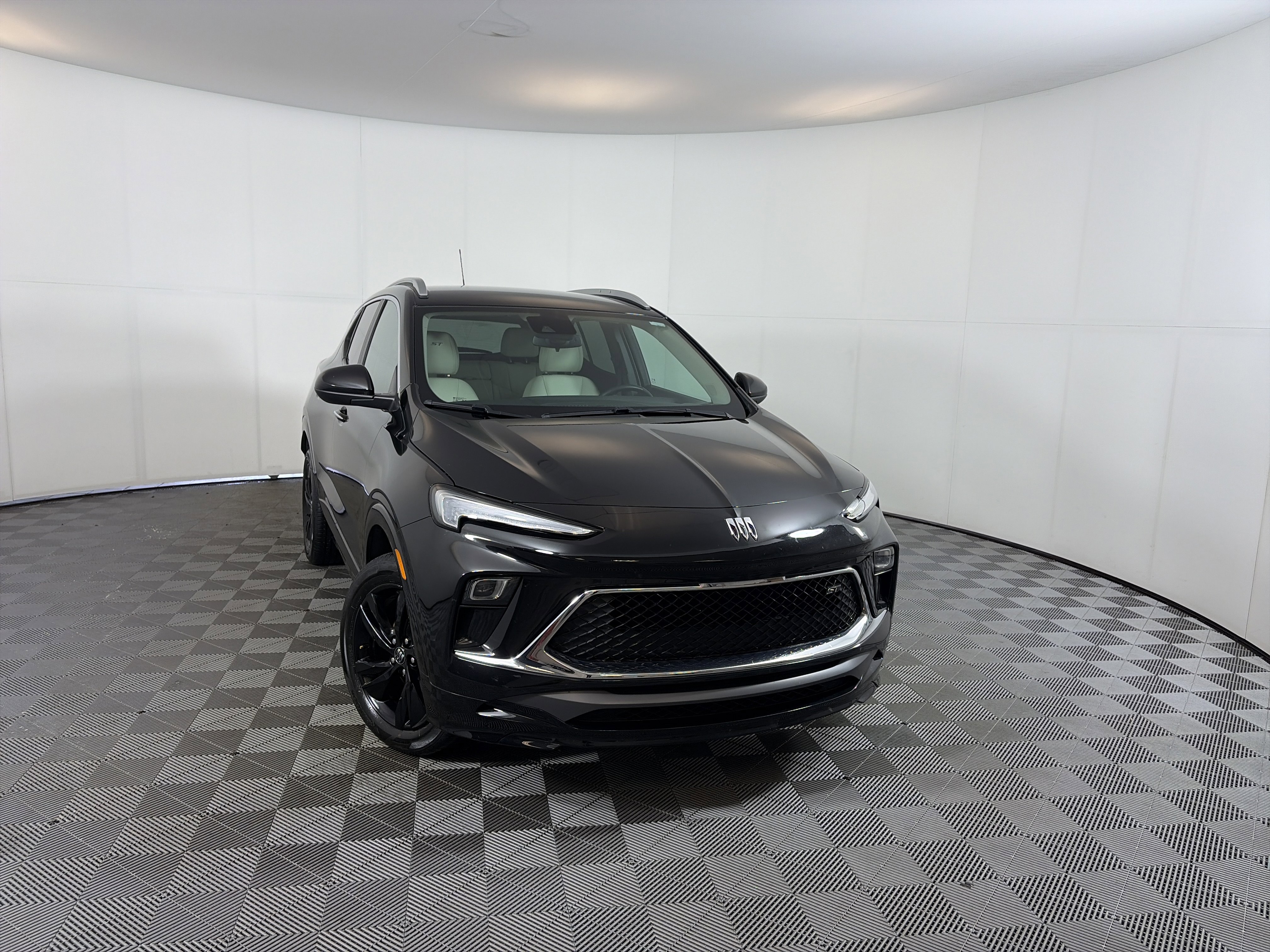 Certified 2024 Buick Encore GX Sport Touring w/ Comfort Package image 1