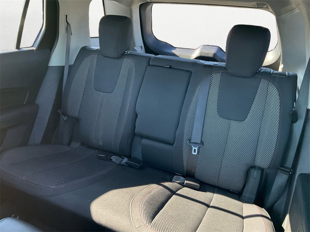 Used 2017 GMC Terrain SLE image 9