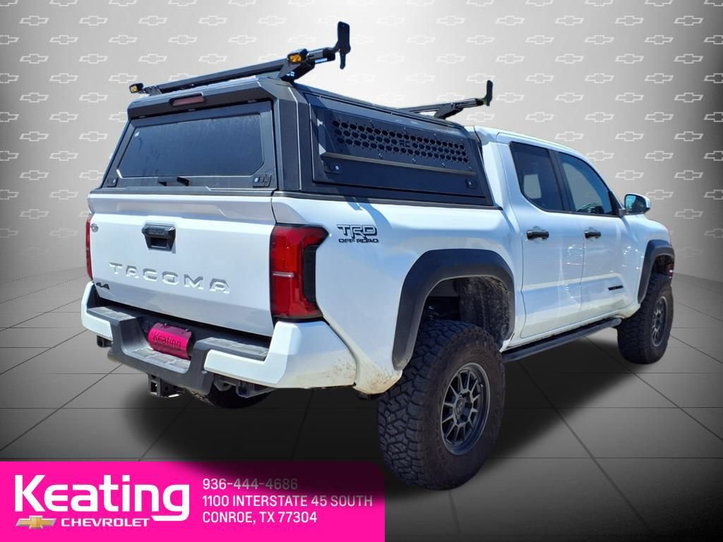 Used 2024 Toyota Tacoma TRD Off-Road AWD/4WD image 4