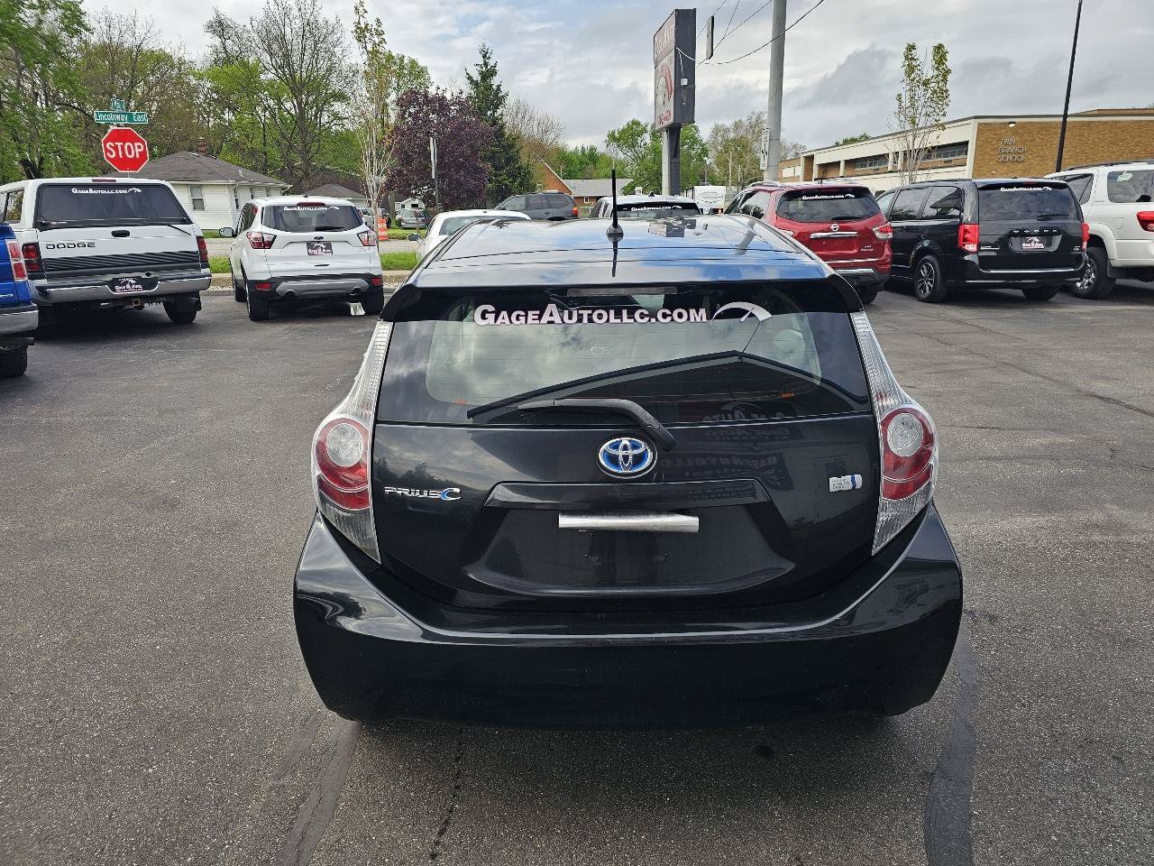 Used 2014 Toyota Prius C One FWD image 9