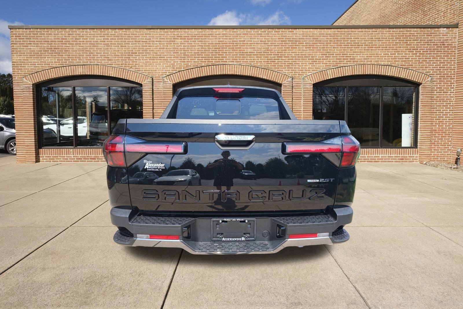 New 2025 Hyundai Santa Cruz Limited image 4