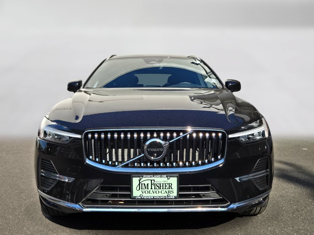 Certified 2023 Volvo XC60 B5 Plus w/ Climate Package AWD/4WD image 8
