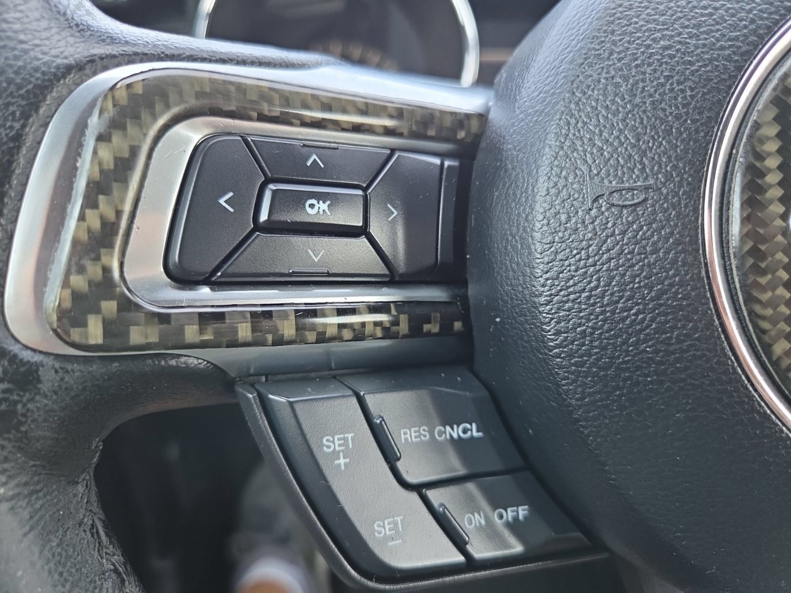 Used 2016 Ford Mustang Coupe RWD image 16
