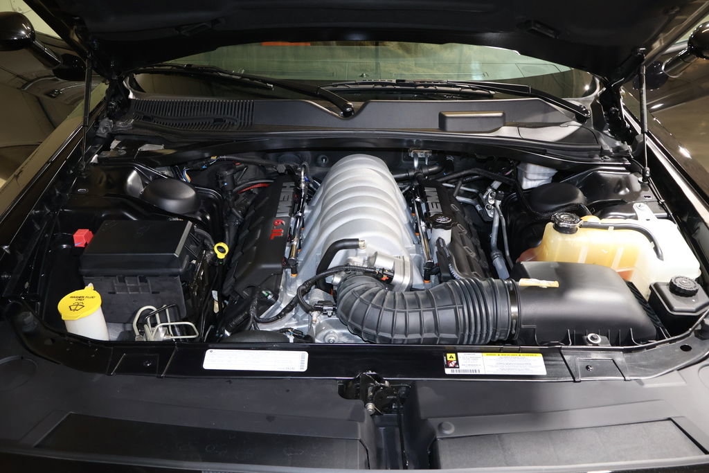 Used 2008 Dodge Challenger SRT8 image 32