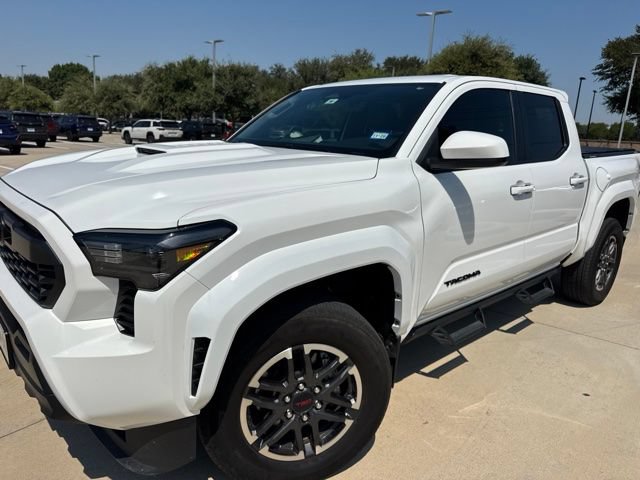 Used 2024 Toyota Tacoma TRD Sport RWD image 6