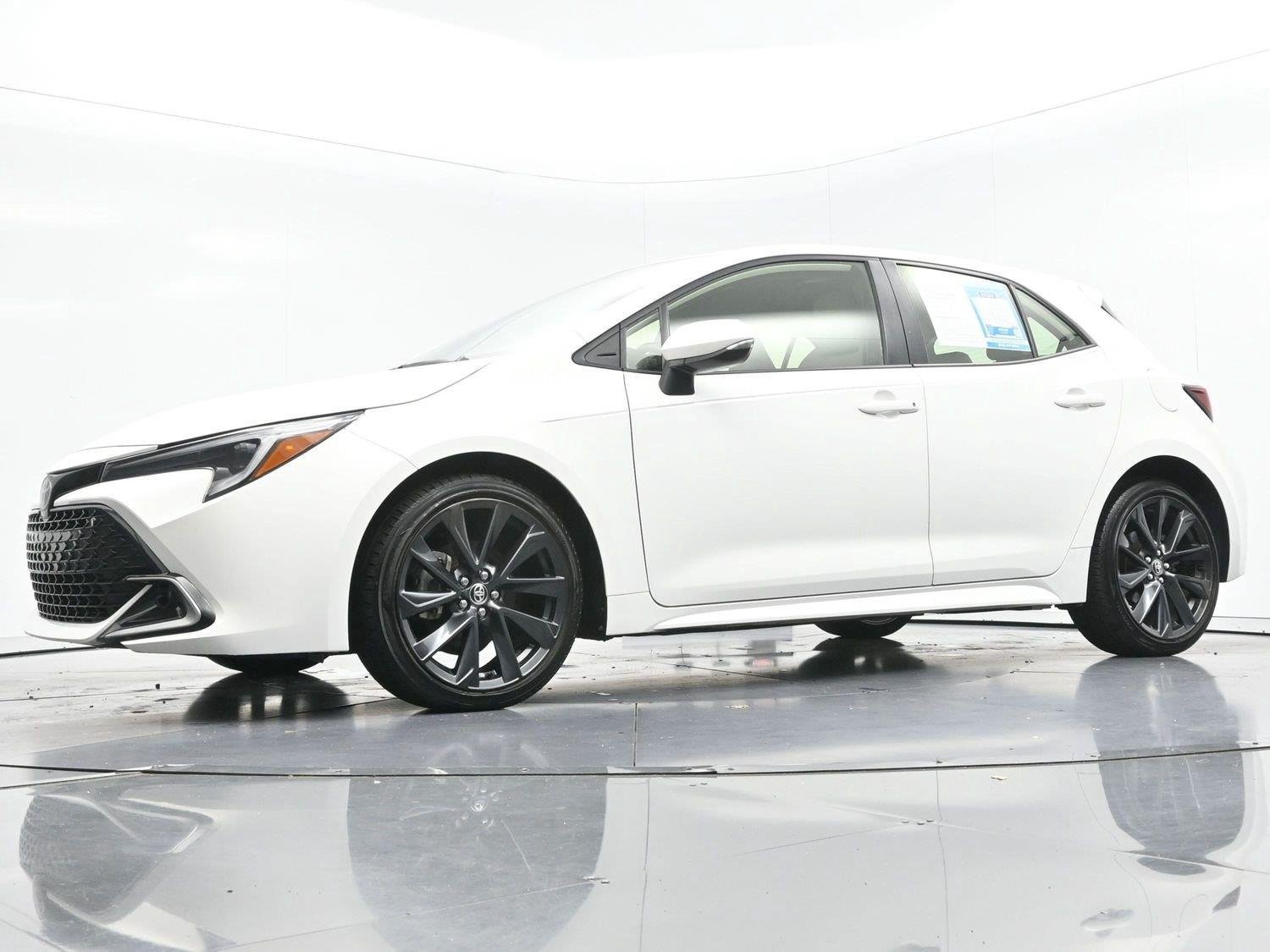 Used 2024 Toyota Corolla XSE FWD image 45