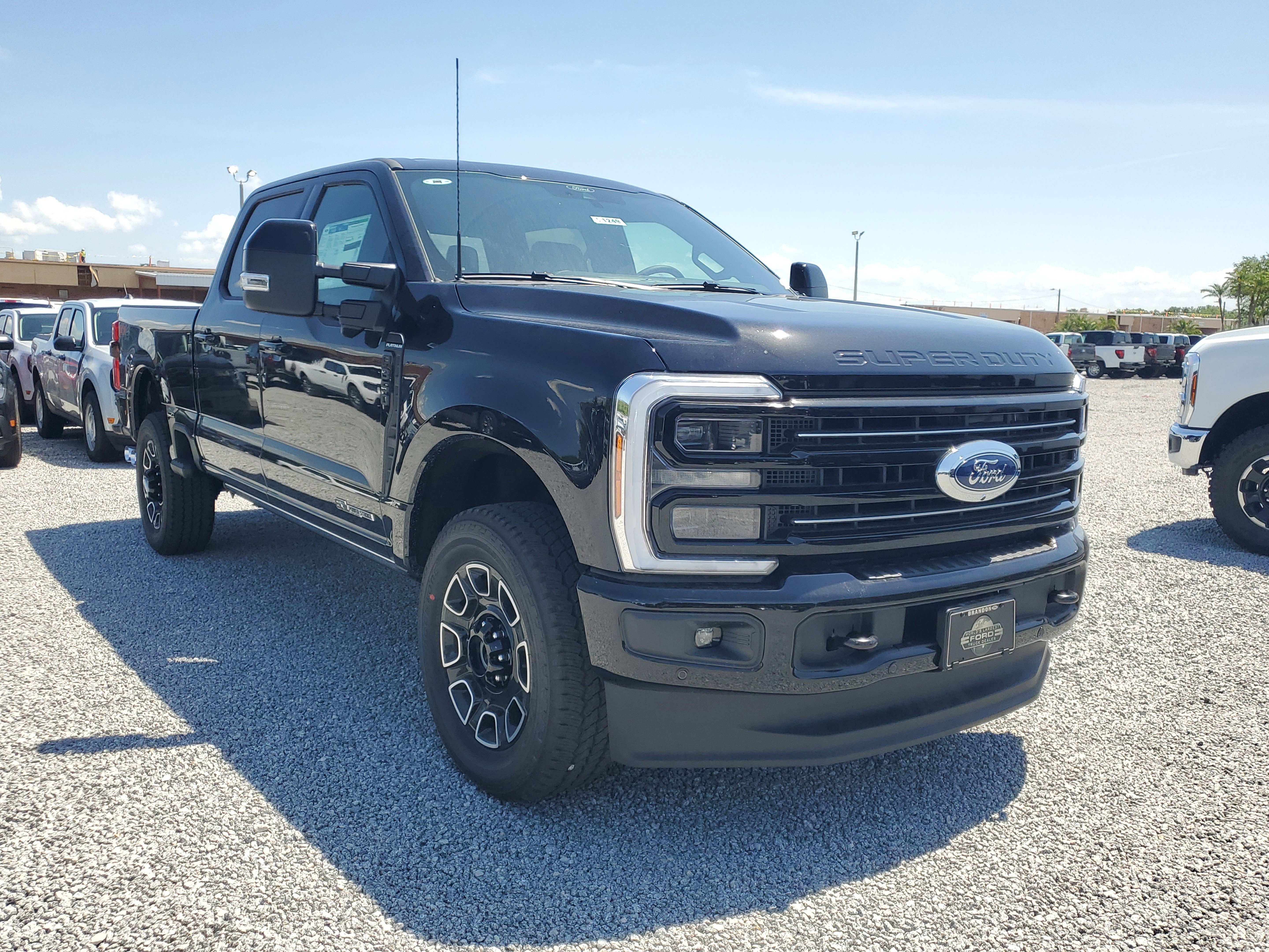 New 2025 Ford F350 Platinum w/ FX4 Off-Road Package image 2
