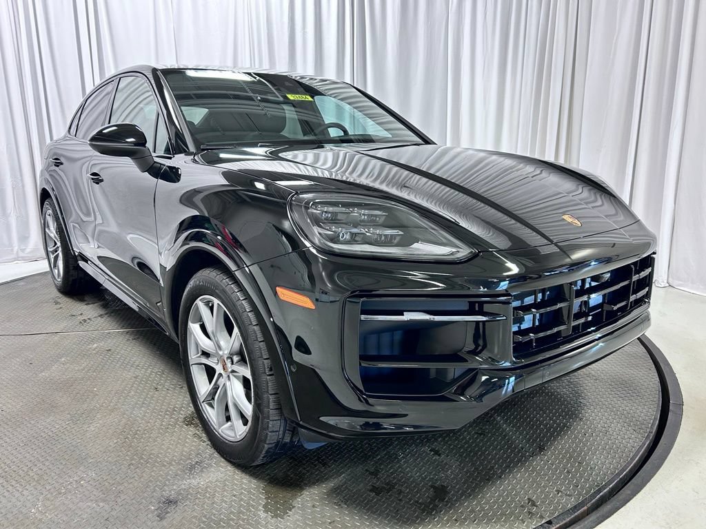 Used 2026 Porsche Cayenne Coupe AWD/4WD image 37