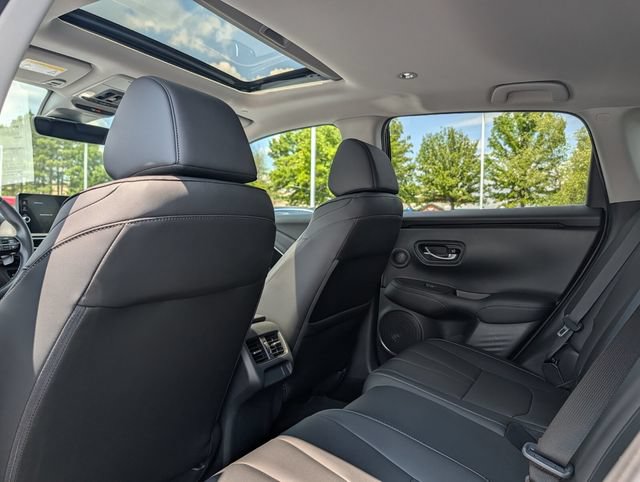 Used 2025 Acura ADX AWD image 19