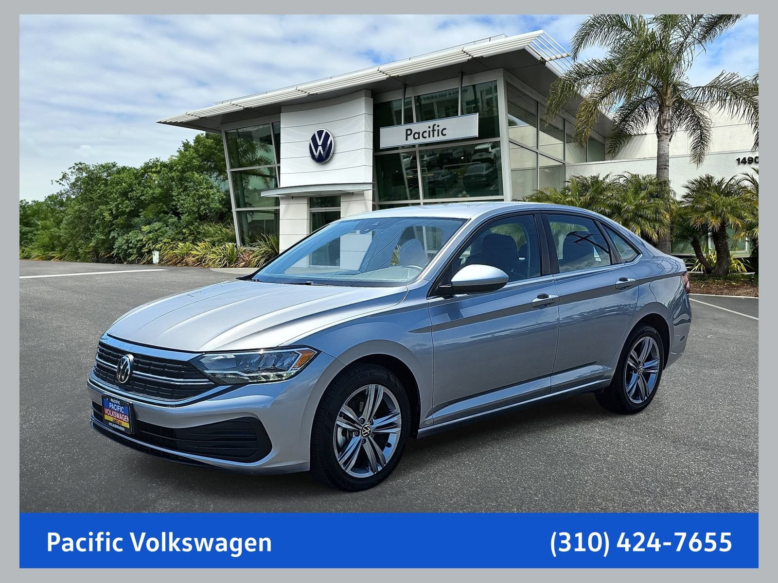 Used 2024 Volkswagen Jetta SE FWD image 1