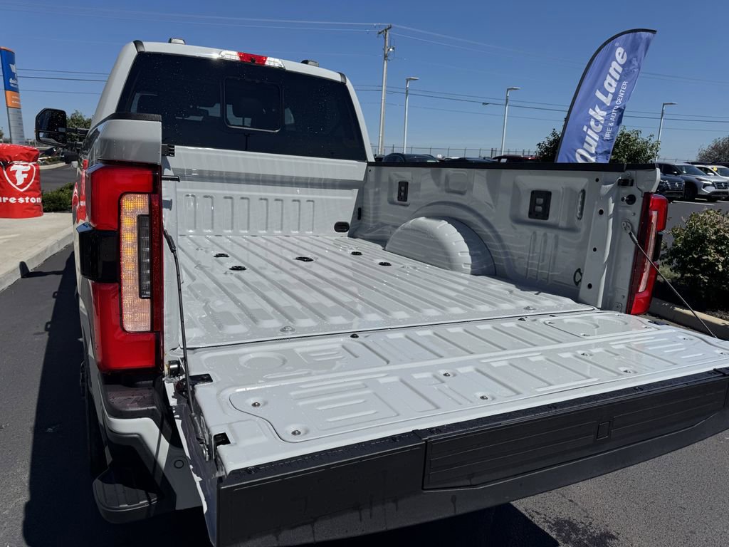 New 2026 Ford F350 Platinum image 26