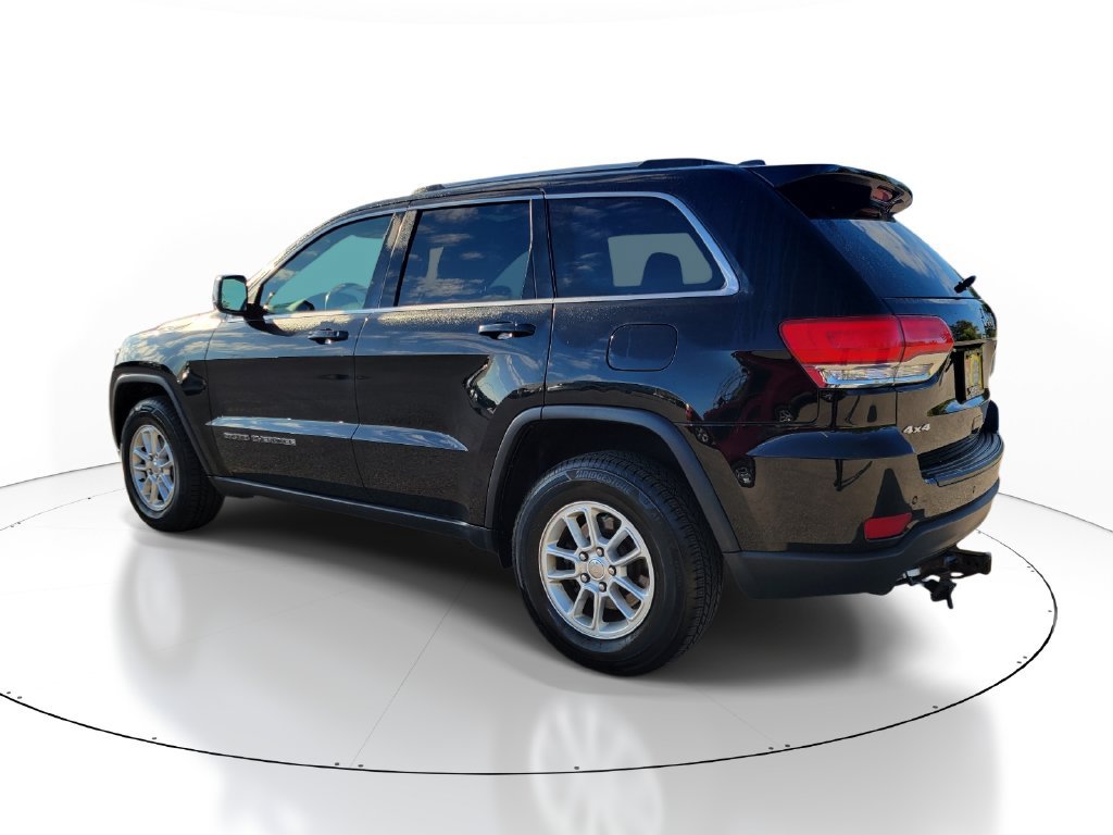Used 2018 Jeep Grand Cherokee Laredo w/ Security & Convenience Group AWD/4WD image 3