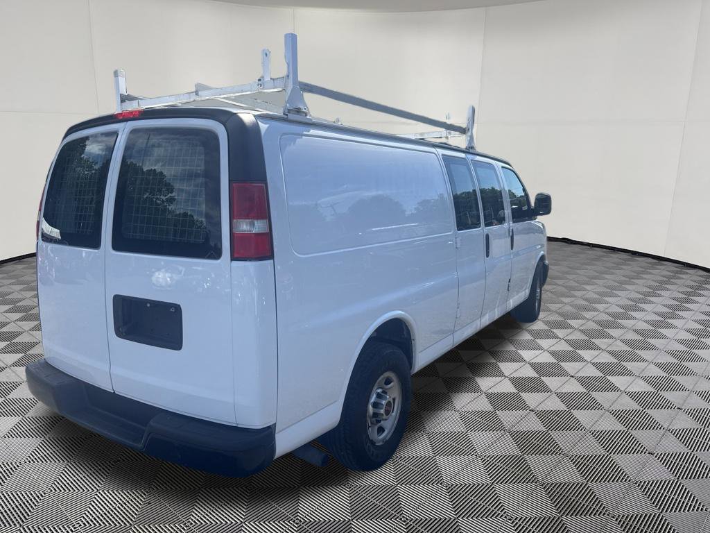Used 2016 GMC Savana 3500 Extended RWD image 11