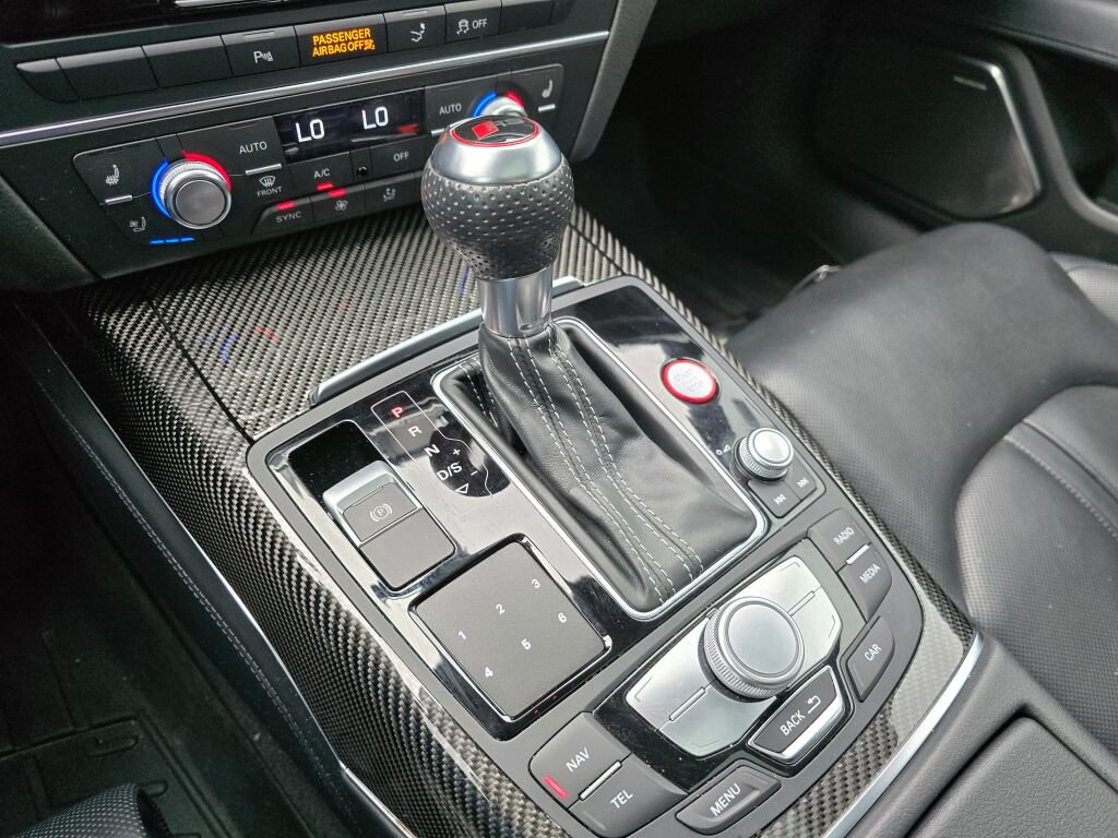 Used 2017 Audi RS 7 Prestige w/ Driver Assistance Package image 31