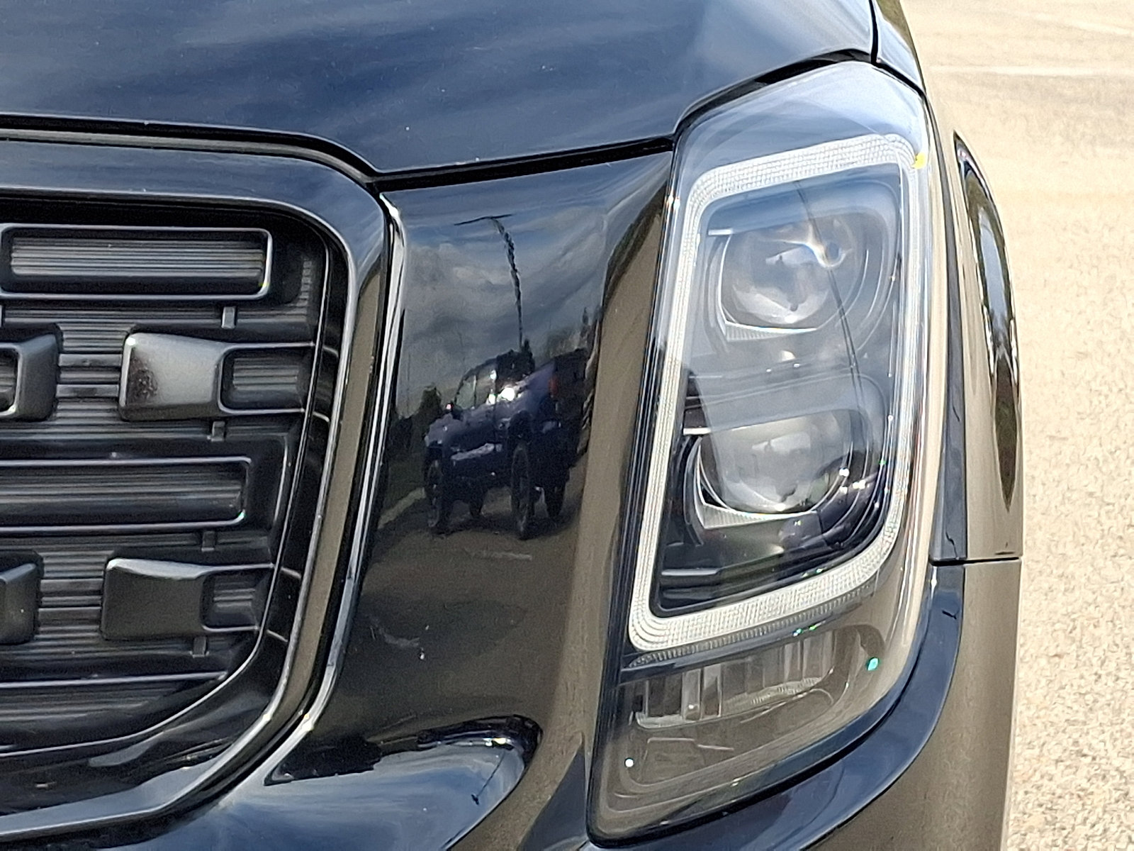 Used 2022 Kia Telluride SX w/ SX Prestige Package image 9